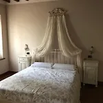 Via D' 8 Nocleg ze śniadaniem 3*