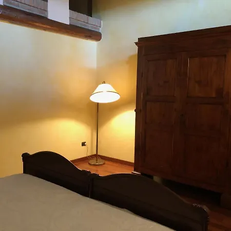 Via D' 8 Bed and breakfast Gualtieri