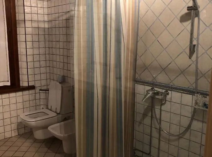 Via D' 8 Bed and Breakfast Gualtieri