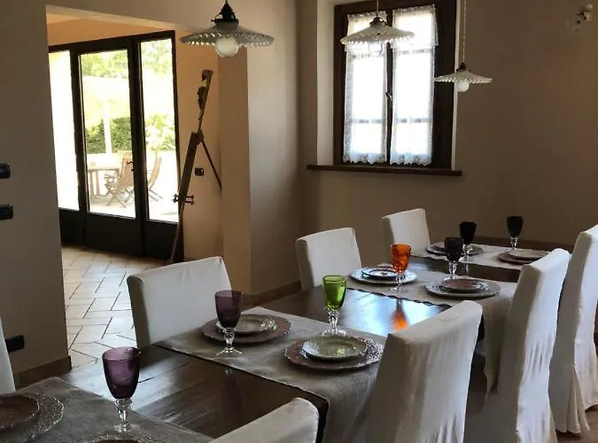 Via D' 8 Bed and Breakfast Gualtieri