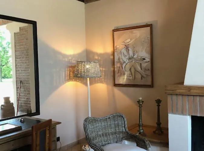 Via D' 8 3* Gualtieri