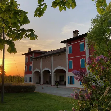 Via D' 8 3* Gualtieri