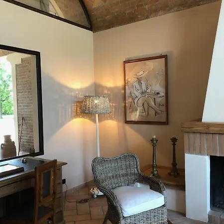 Via D' 8 3* Gualtieri