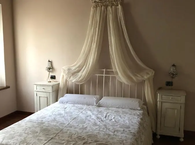 Via D' 8 Bed & Breakfast 3*