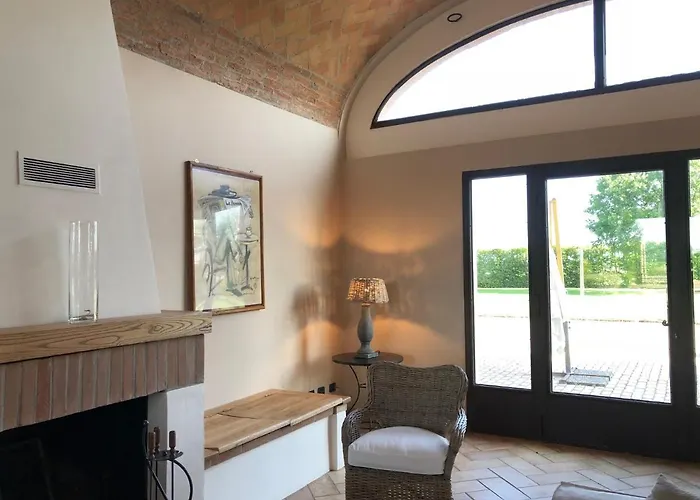 Via D' 8 Bed & Breakfast 3*